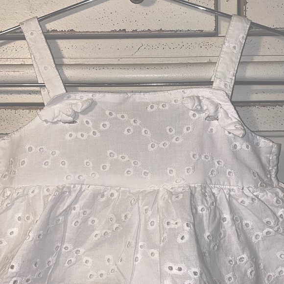 Nicole Miller 24M white eyelet ruffle top shirt - Picture 3 of 6